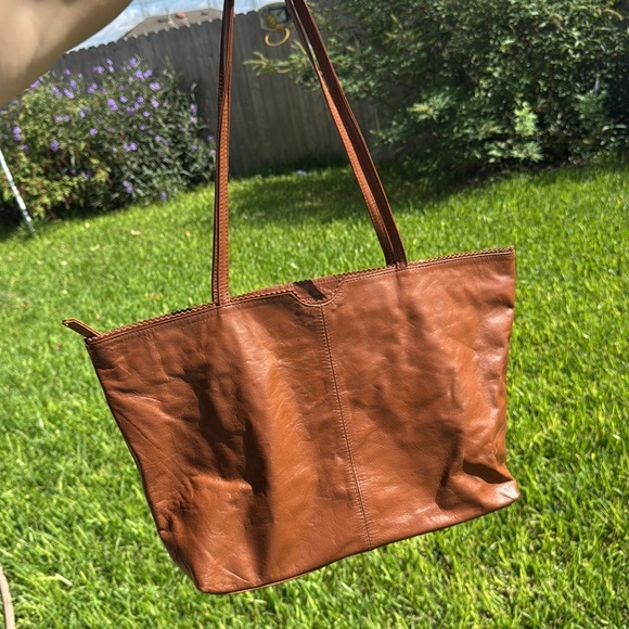 Latico USA Carmen Tote Bag - Picture 15 of 15